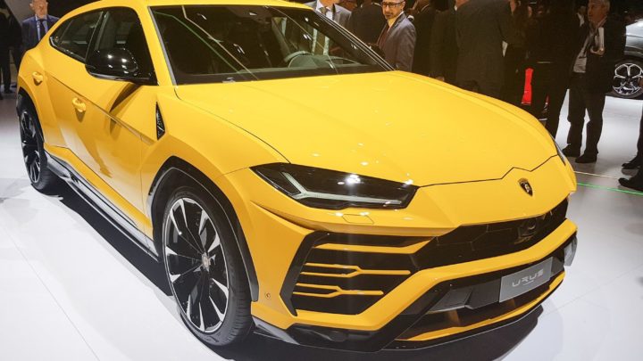 Jau 20 reizi notiek konkurss Latvijas Gada auto, dalībnieku vidū arī Lamborghini Urus