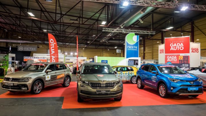 Škoda Kodiaq, Toyota C-HR un Volkswagen Tiguan ir salīdzināmi Latvijas Gada Auto stendā izstādē Auto 2017