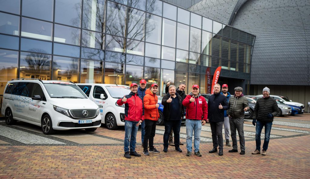 Ir sācies “Latvijas Gada auto 2022 Tautas simpātija” balsojums, kurā var laimēt auto uz nedēļas nogali