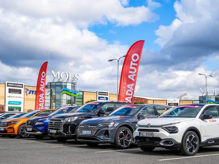 Konkursa “Latvijas Gada auto 2024” žūrija salīdzina pirmos titula pretendentus