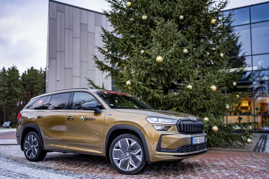 Ar ļoti blīvu rezultātu noslēdzies “Latvijas Gada auto 2025” konkurss