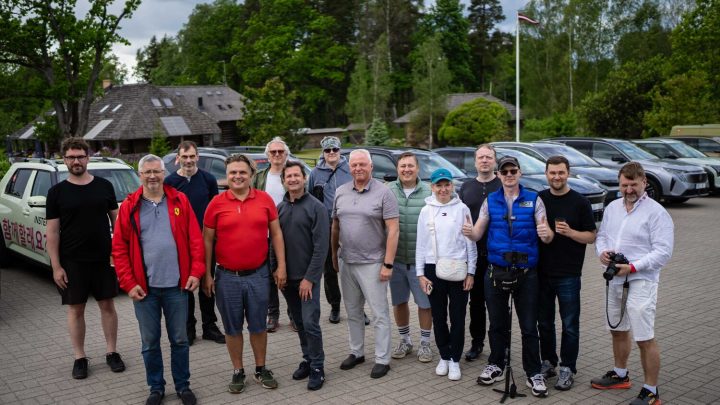 Pirmais testa brauciens ar jaunākajiem “Latvijas Gada auto 2026” pretendentiem t/c Mols – Kungu rija