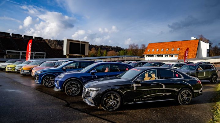 Visi 33 auto, kuri piedalās Latvijas Gada auto 2025 konkursā